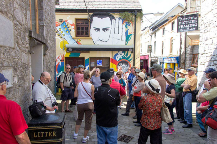 walkingtour.jpg